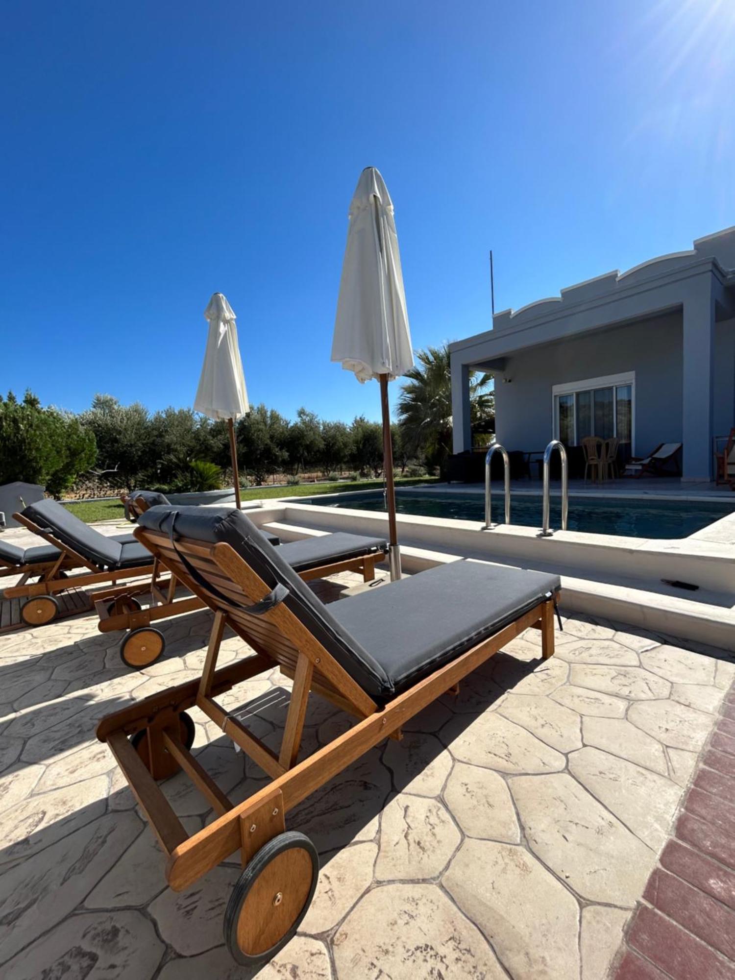 Villa Mg Luxury Kalithies